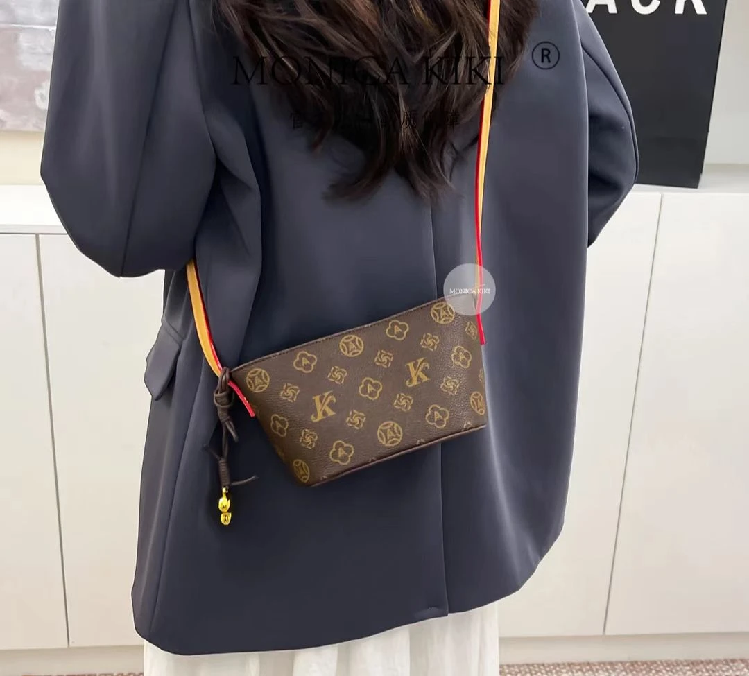 2025新款秋冬小船元宝包原创轻奢字母印花时尚单肩斜挎包简约百搭