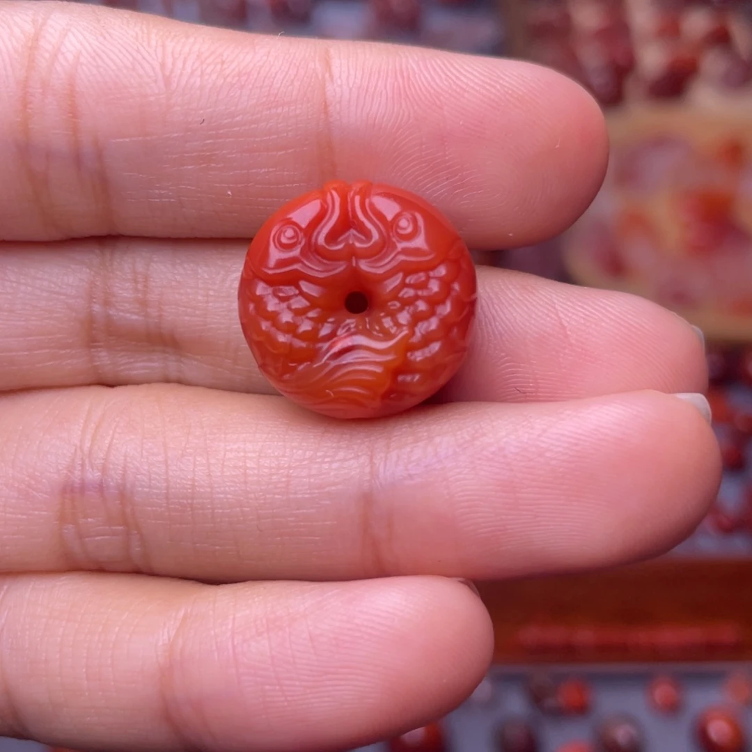 未镶嵌双鱼扣南红玛瑙