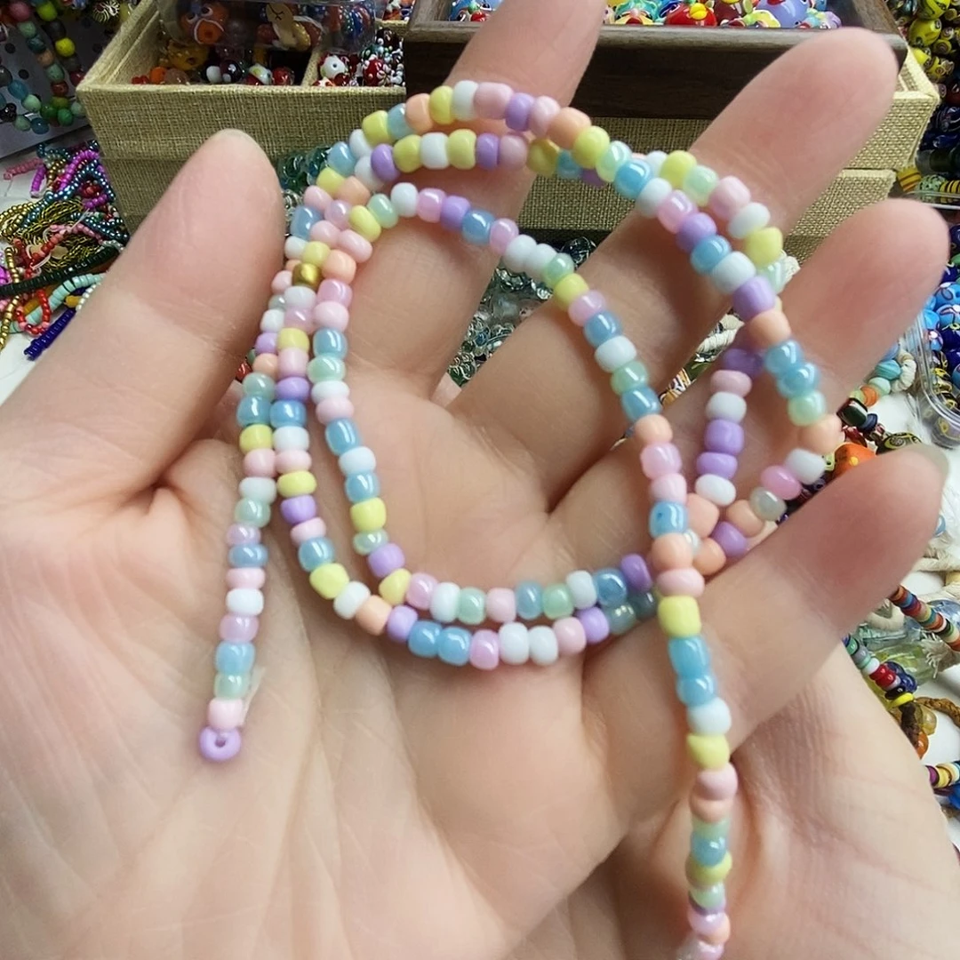 颈饰琉璃小米珠一条