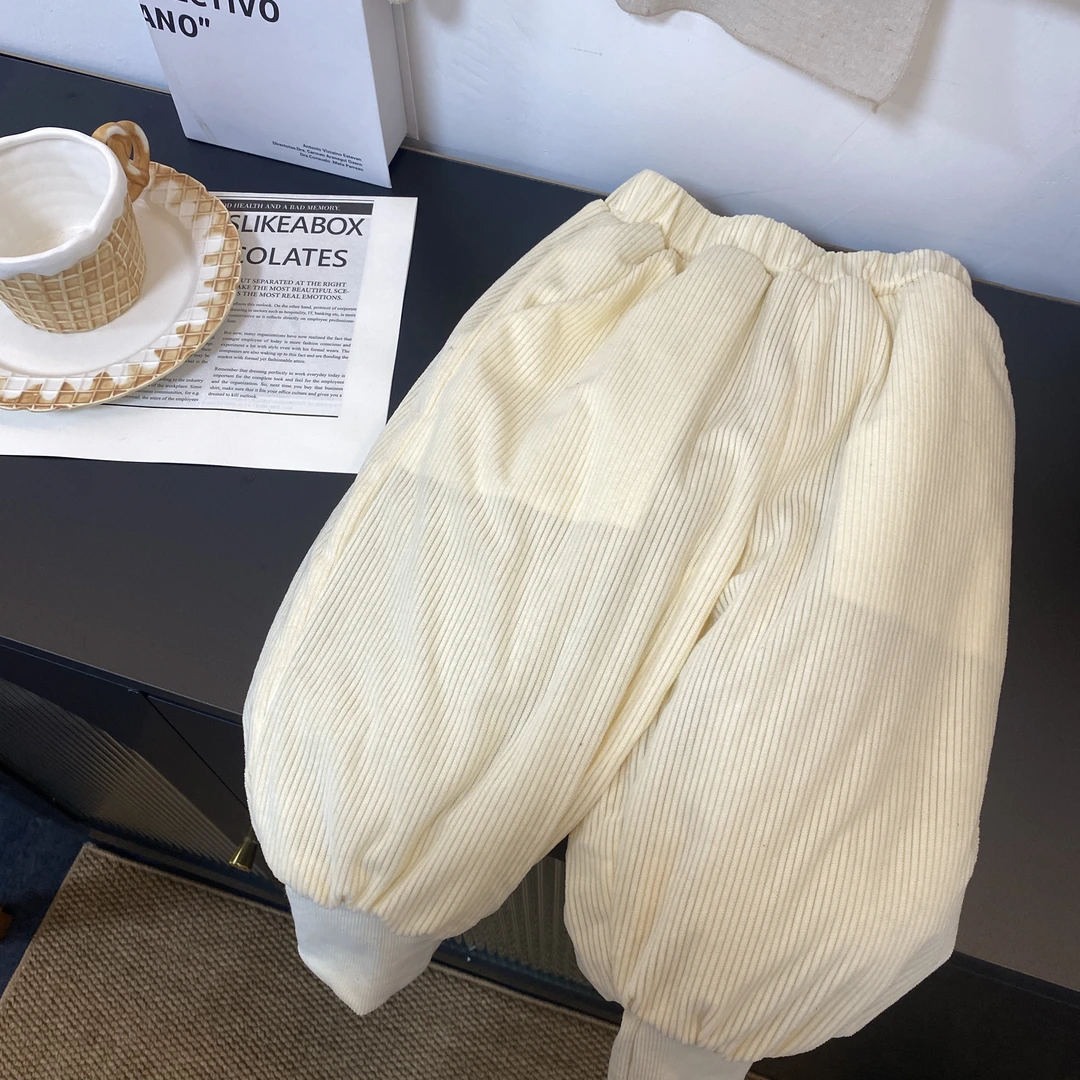 2160秋冬男女童潮流百搭洋气加厚米色灯笼裤