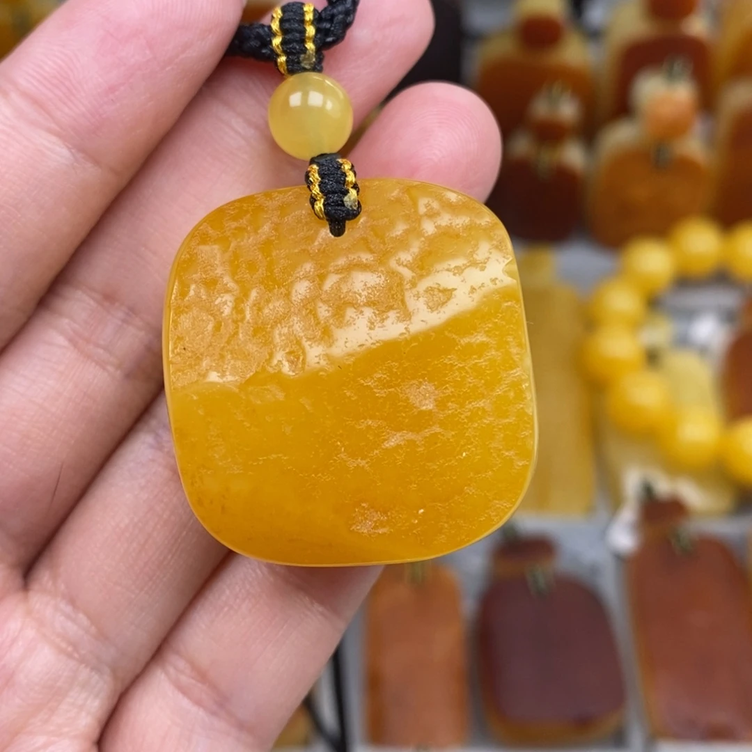 琥珀未镶嵌珠宝奇石
