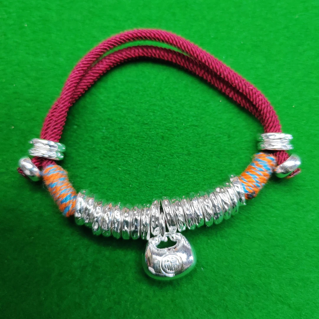 银色手链(无礼盒)YZ045