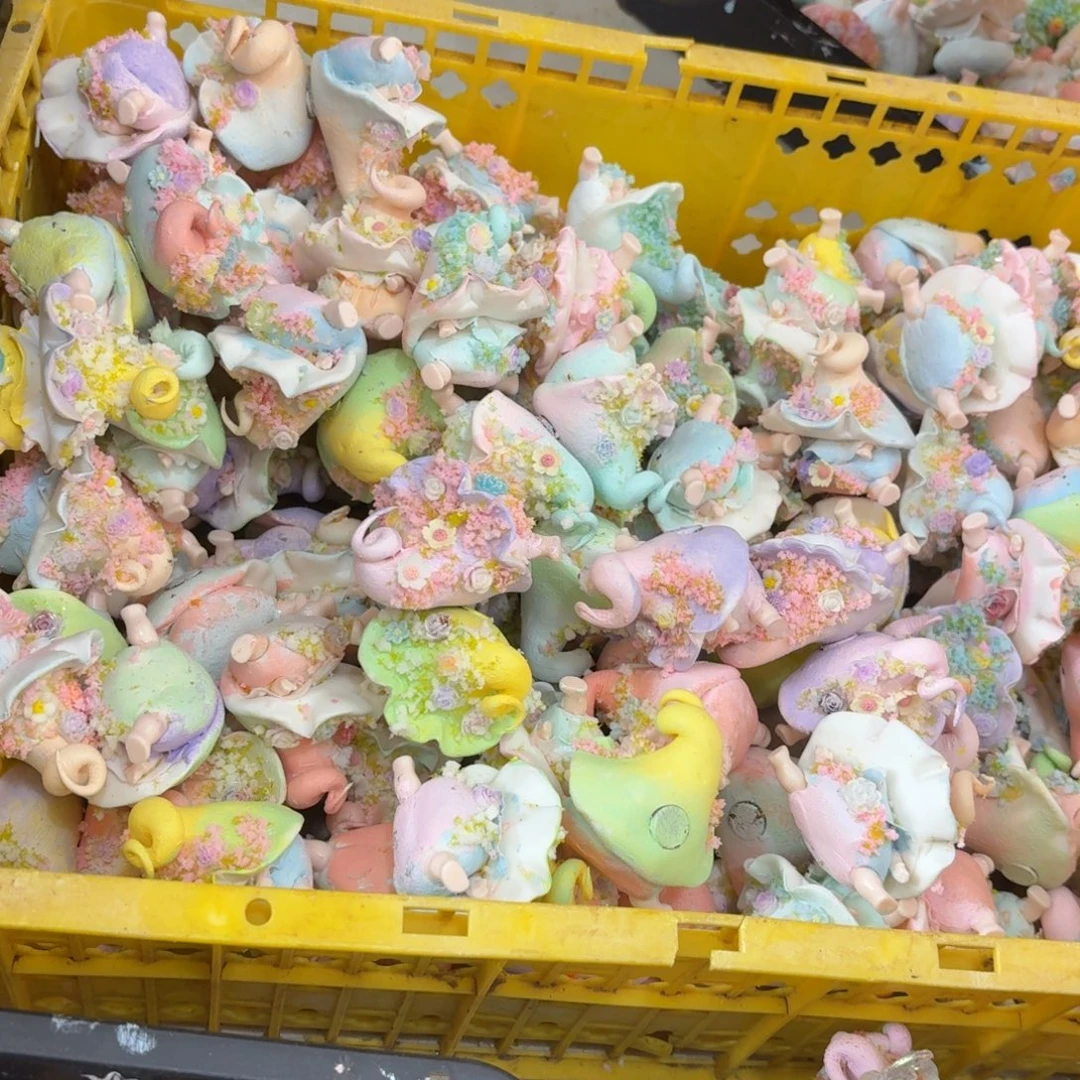 树脂制品80哦哦哦哦哦哦