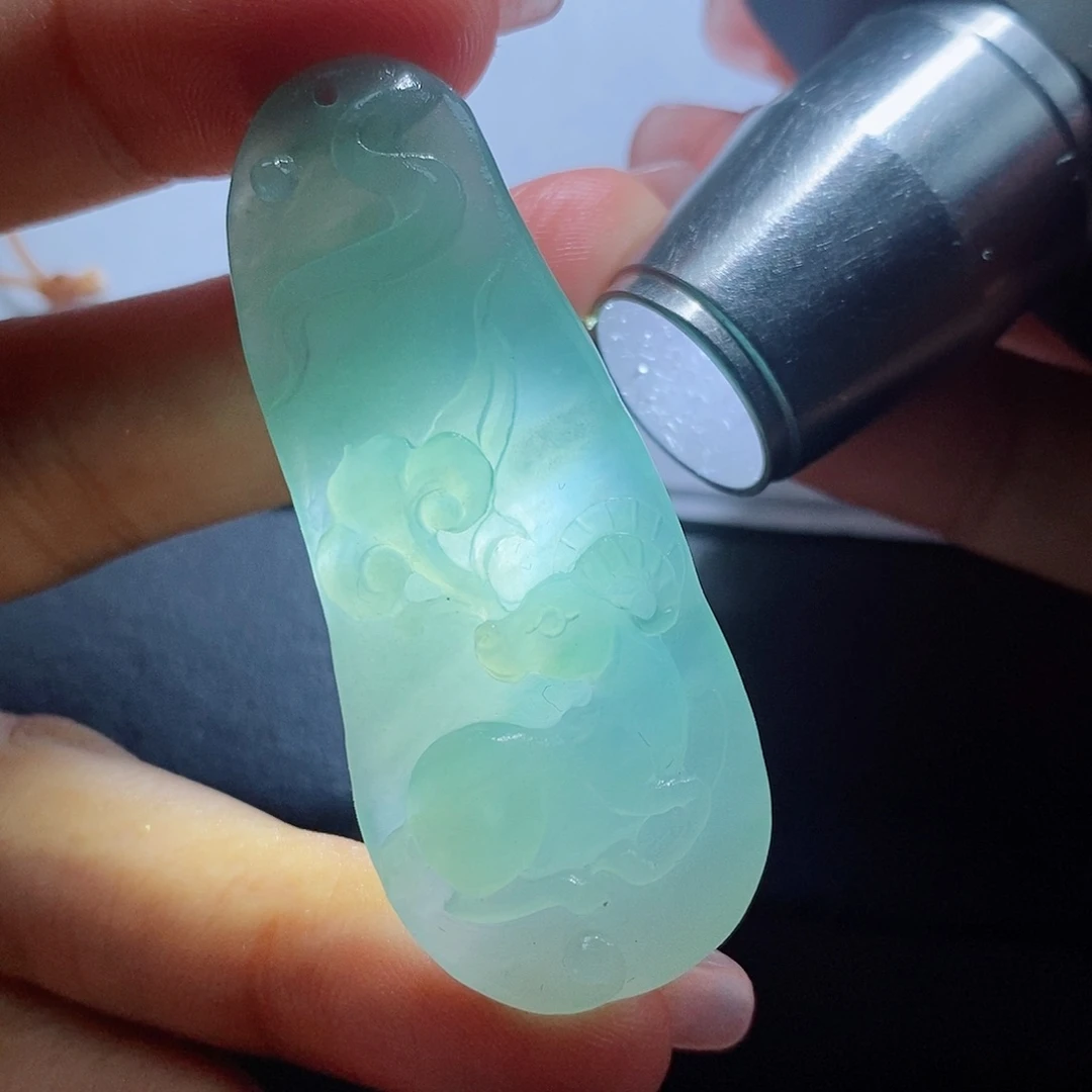 未镶嵌定制翡翠翡翠