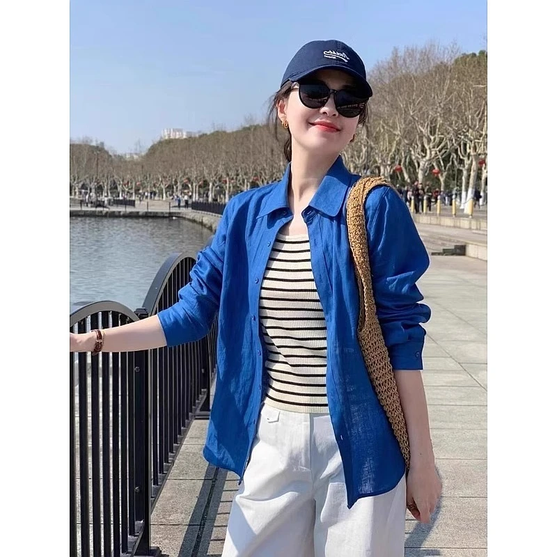 芯娇晴2025夏季新款气质减龄洋气长袖上衣克莱因蓝防晒衬衫外套女