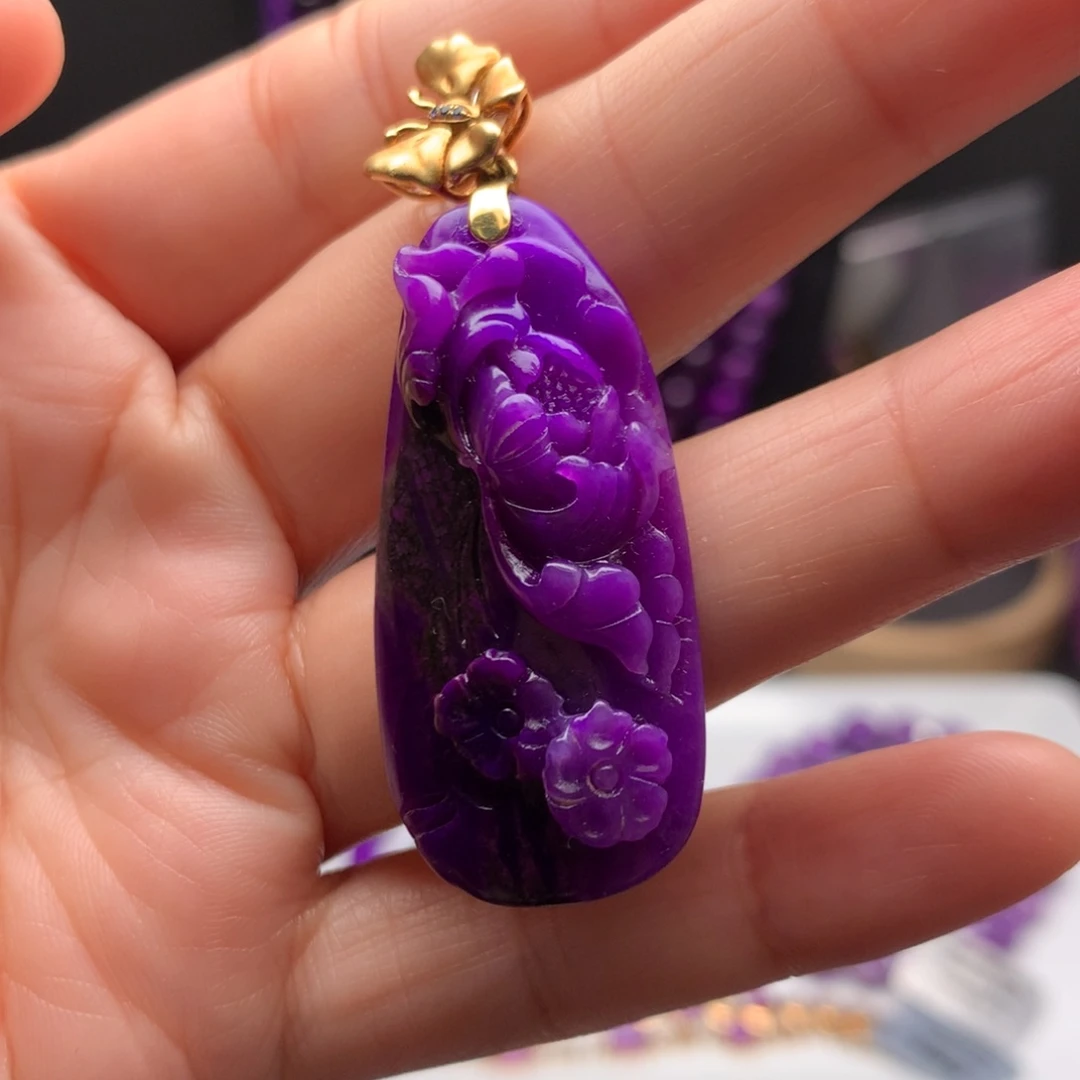 苏纪石（舒俱来）18K金镶嵌吊坠