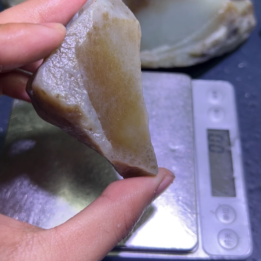 和田玉（糖玉）未镶嵌珠宝半成品