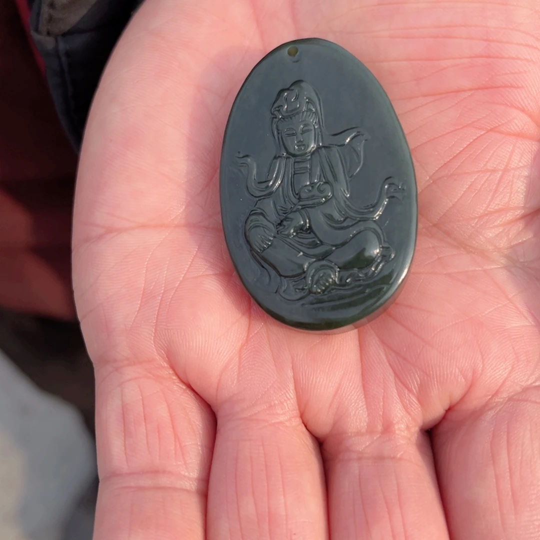 和田玉颈饰未镶嵌和田玉沙枣青观音牌