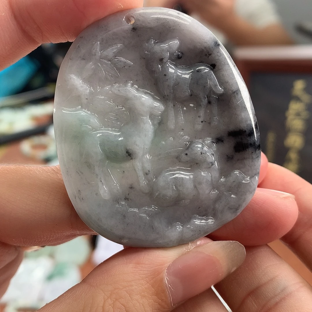 翡翠未镶嵌颈饰翡翠