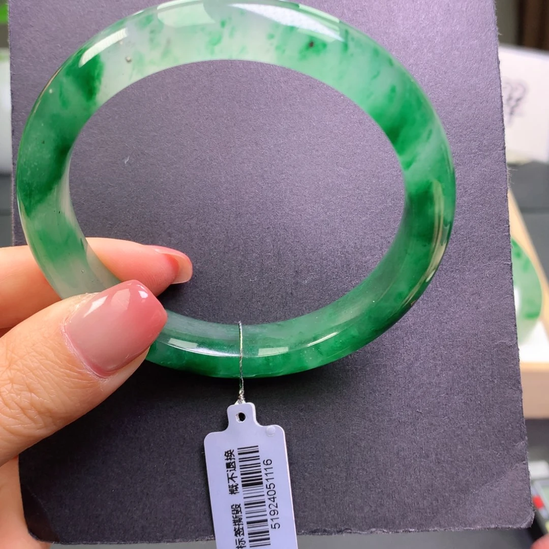 石英质玉（非洲翠）未镶嵌手镯