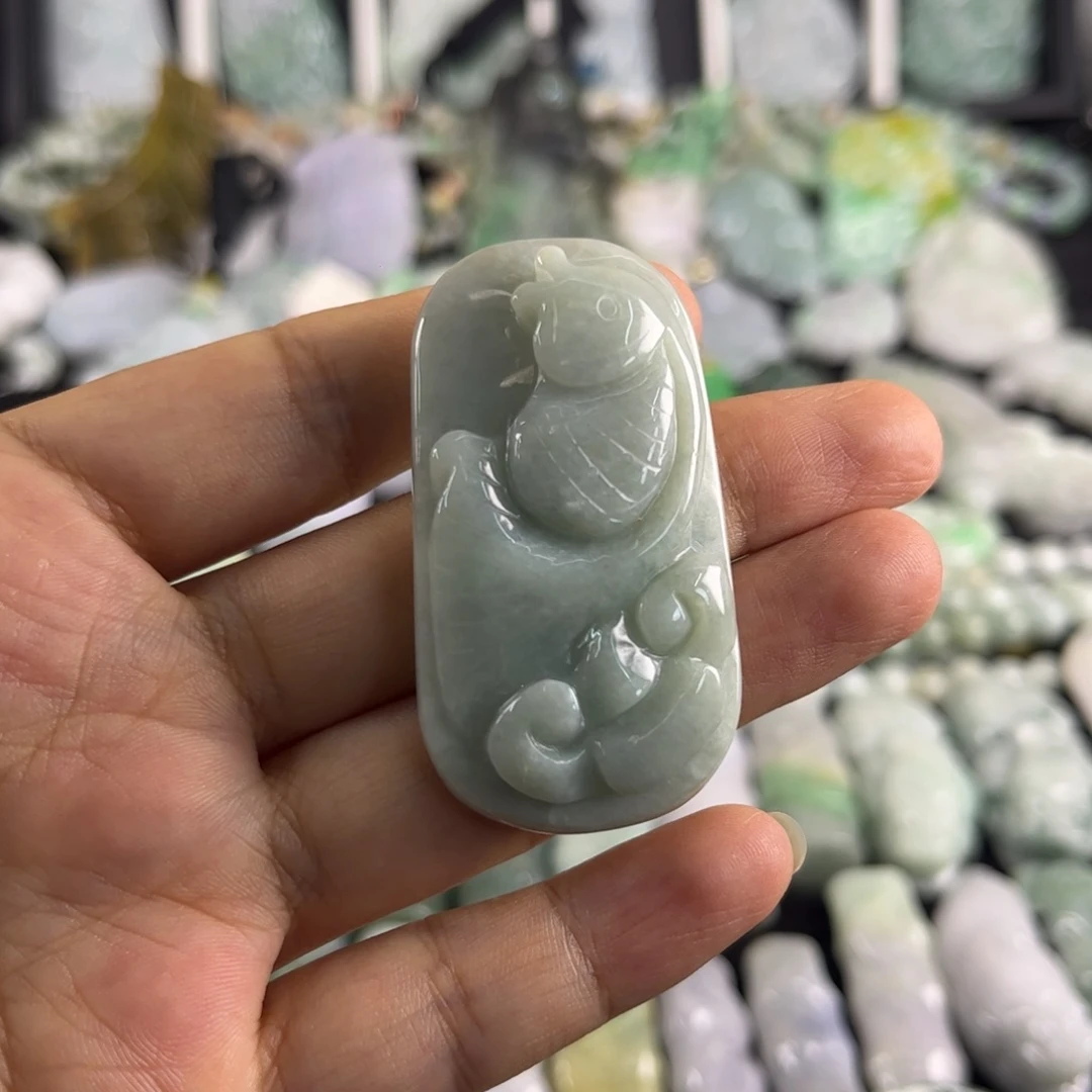 吊坠(不含链)未镶嵌翡翠
