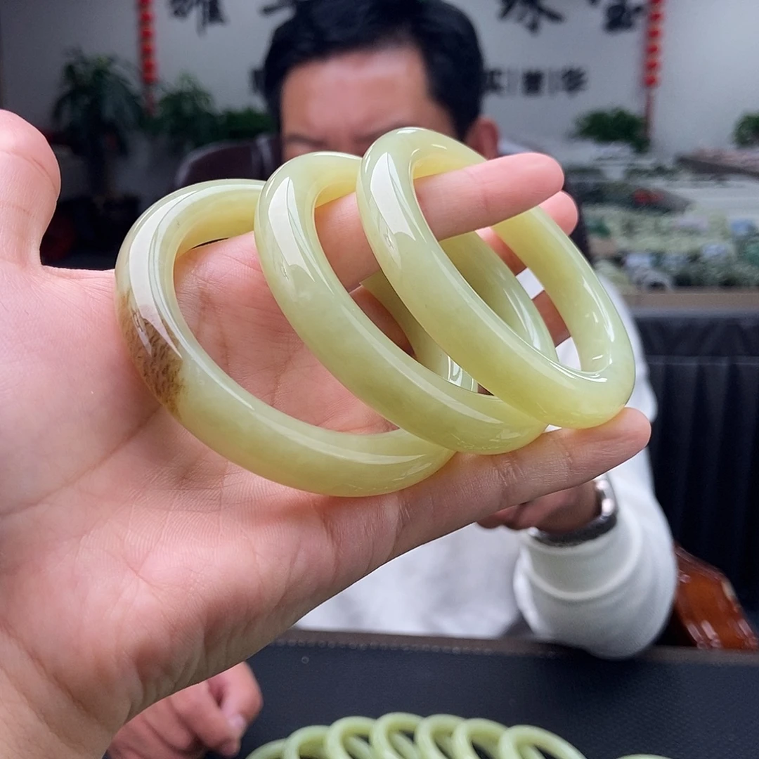 和田玉未镶嵌手镯51-57颜色多样性发拍一发一