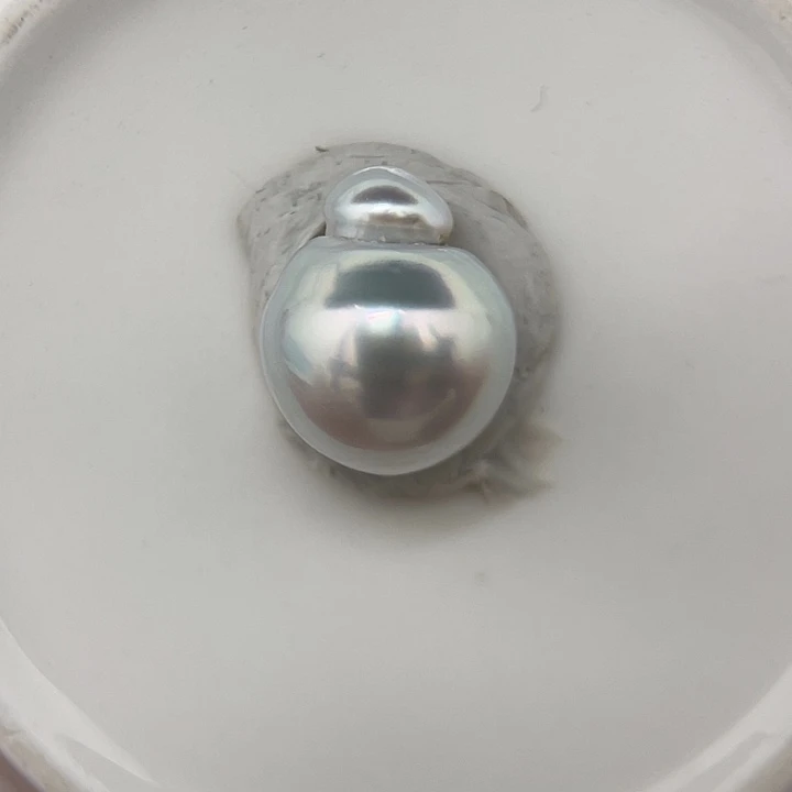 海水珍珠未镶嵌颈饰13.8澳白 冷光 可款后显圆