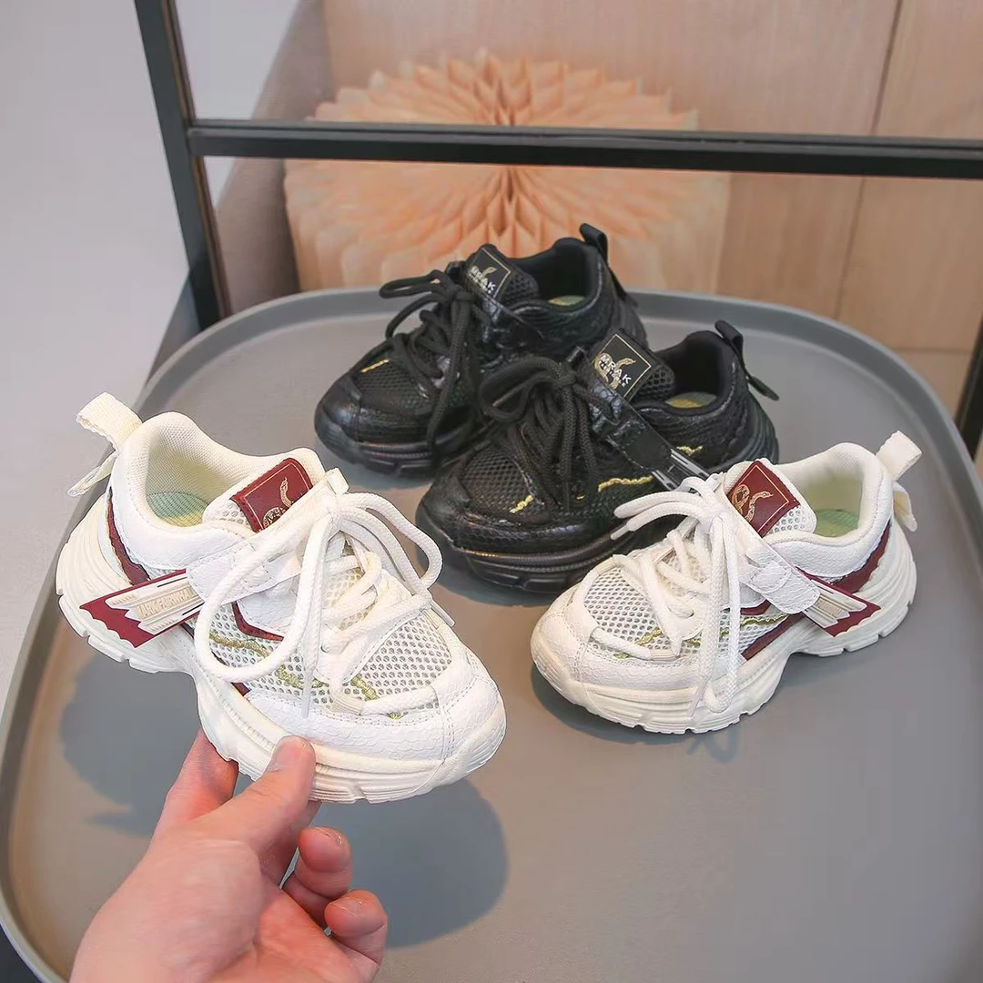 女童运动鞋儿童新款轻便男童透气老爹软底网面跑步鞋子