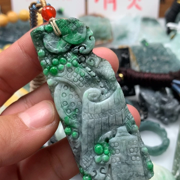 翡翠颈饰未镶嵌保真天然a货翡翠