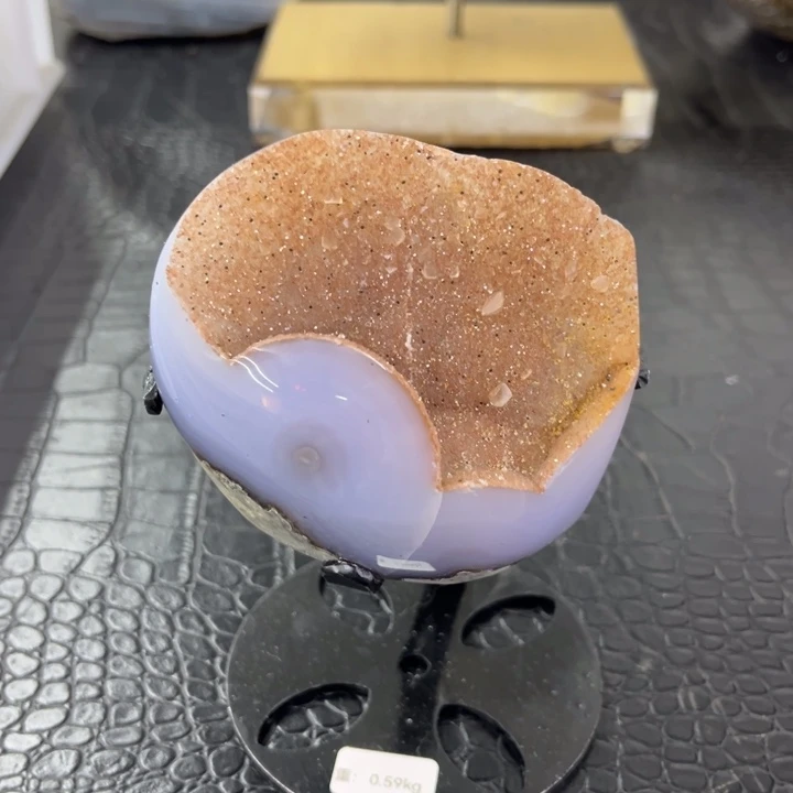 水晶珠宝半成品未镶嵌红晶簇
