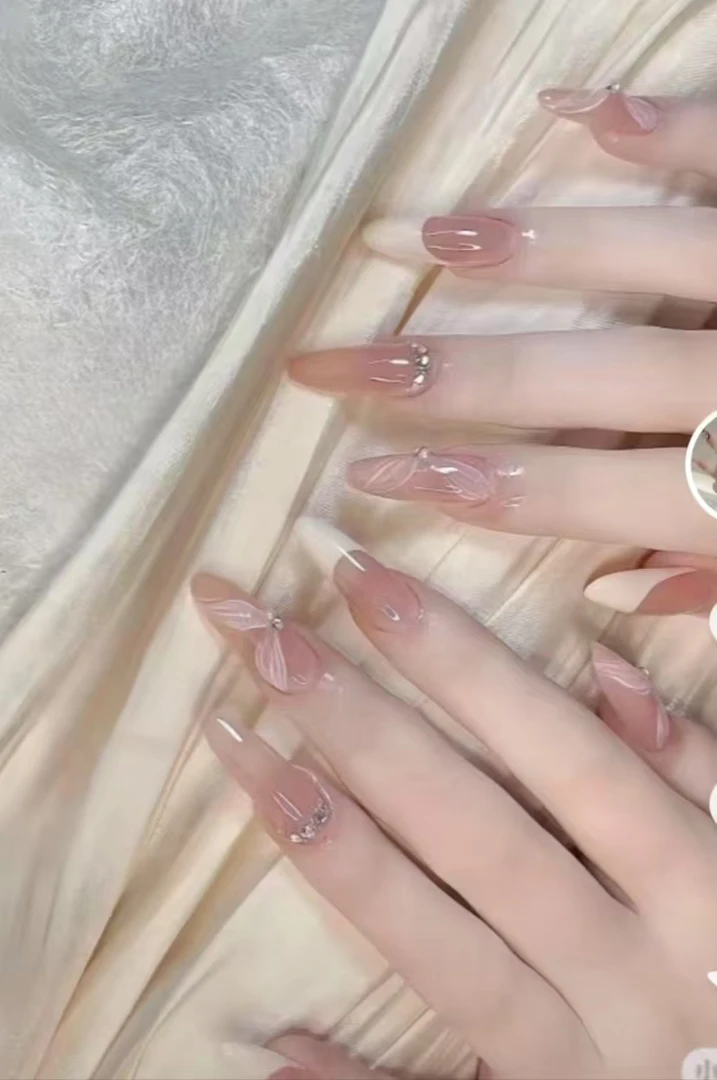 穿戴甲下单备注编码+昵称（NO退NO换）