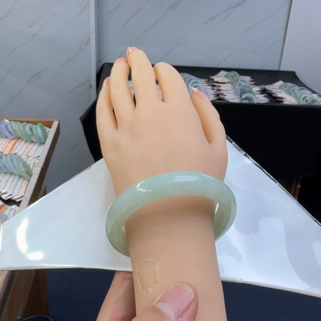 翡翠未镶嵌手镯纯天然缅甸翡翠A货