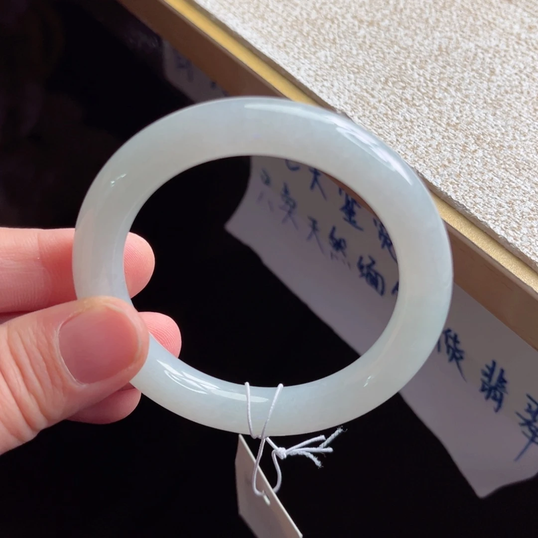 翡翠未镶嵌手镯手镯