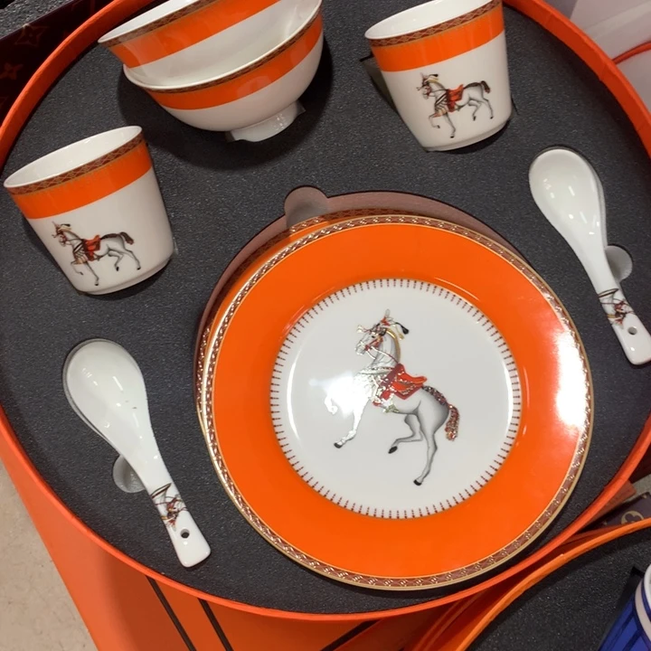 瓷片全套的都是我的了