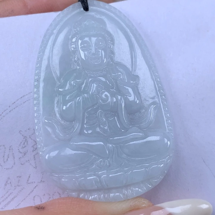 颈饰未镶嵌翡翠大日如来