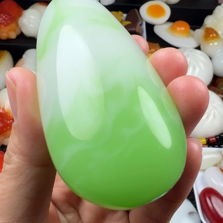 新疆戈壁五彩石金丝