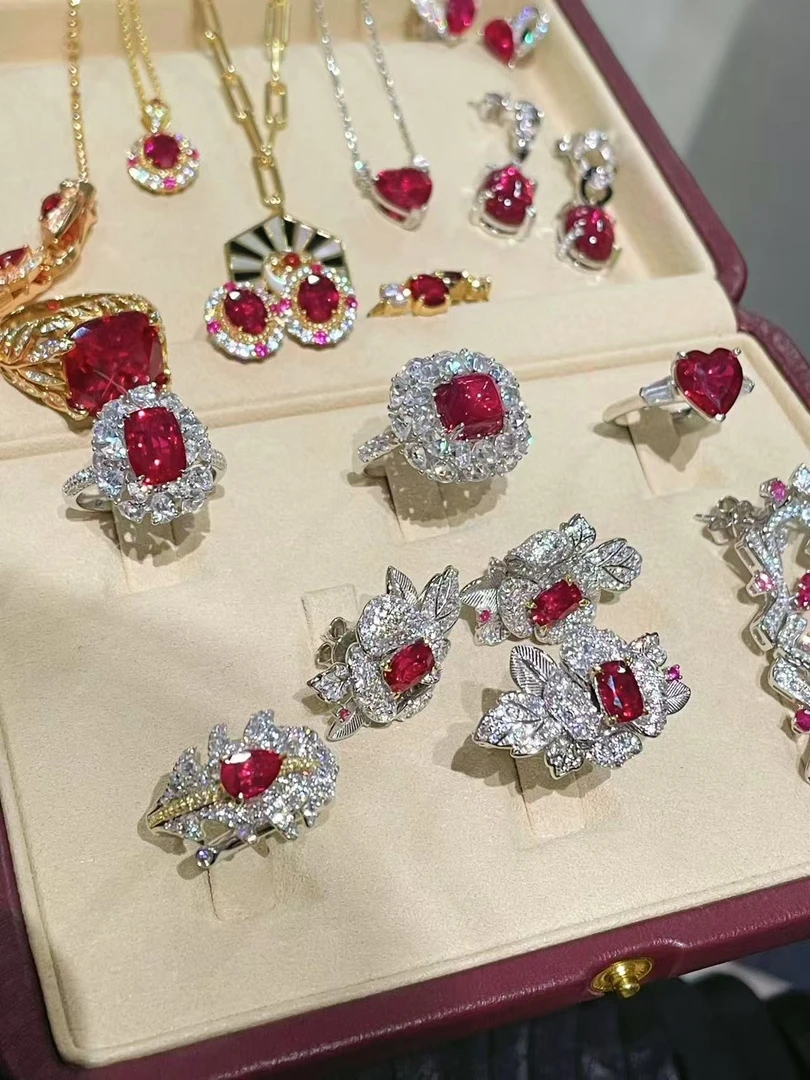 甄久爱-轻奢S925镀金精工培育宝石