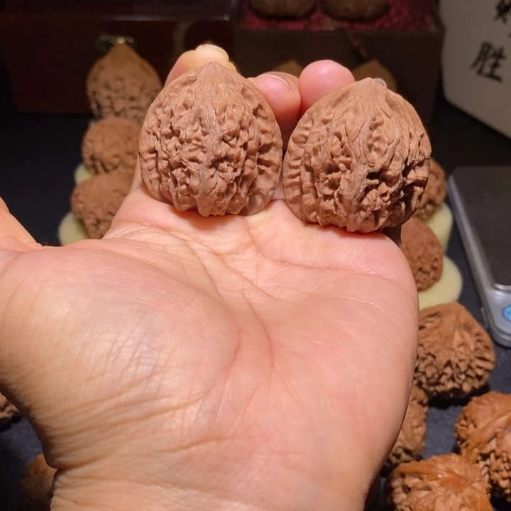 文玩核桃吊坠野核38