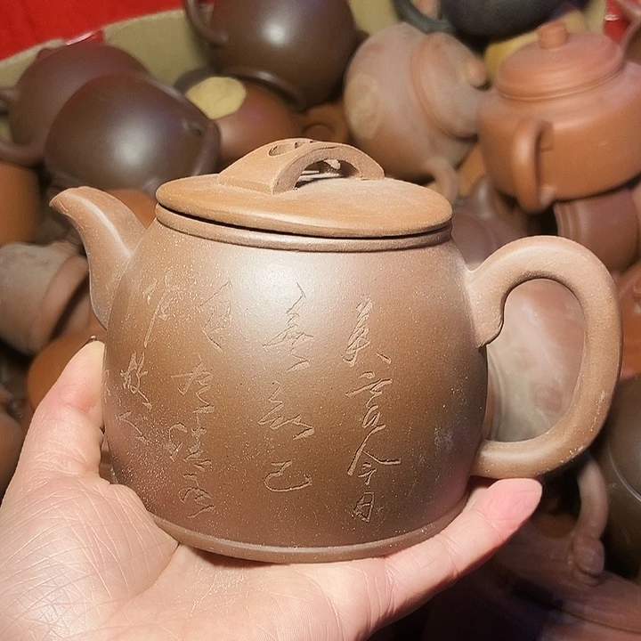 手工制作宜兴紫砂茶壶