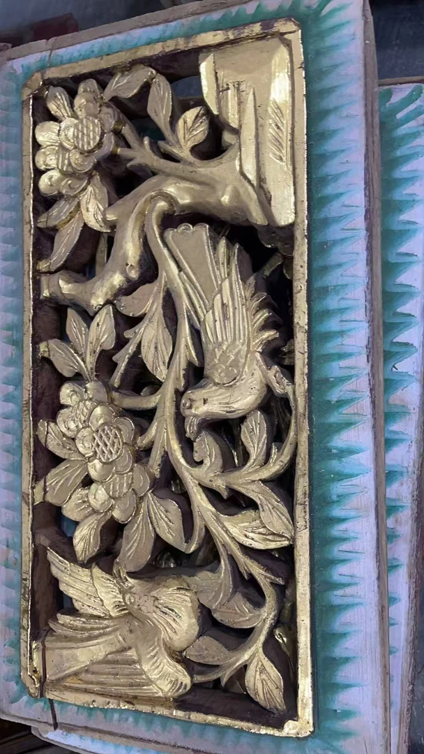 老木雕花鸟喜上眉梢
