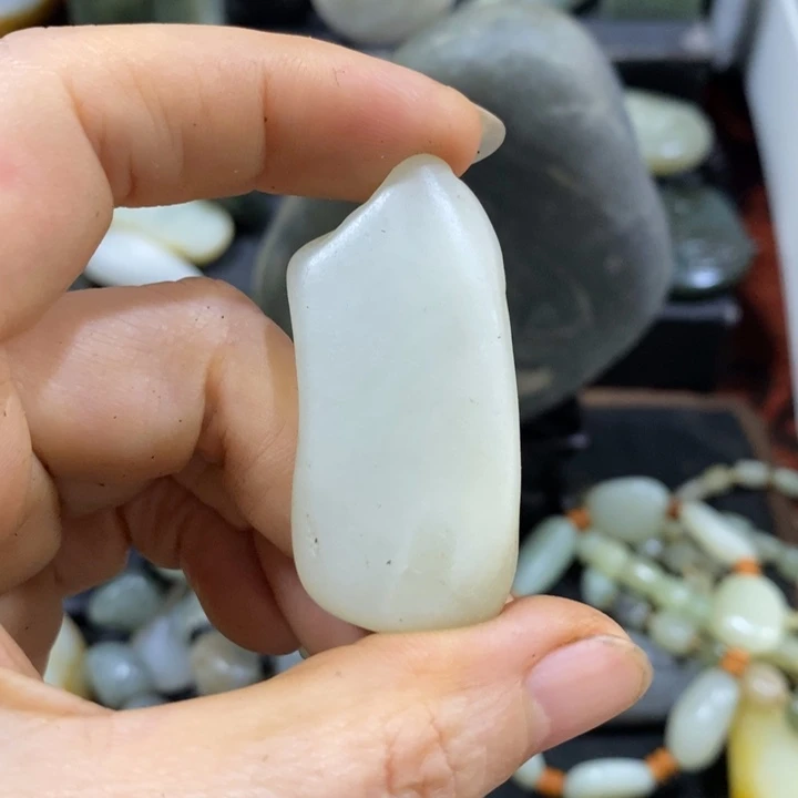 未镶嵌和田玉（糖玉）挂件
