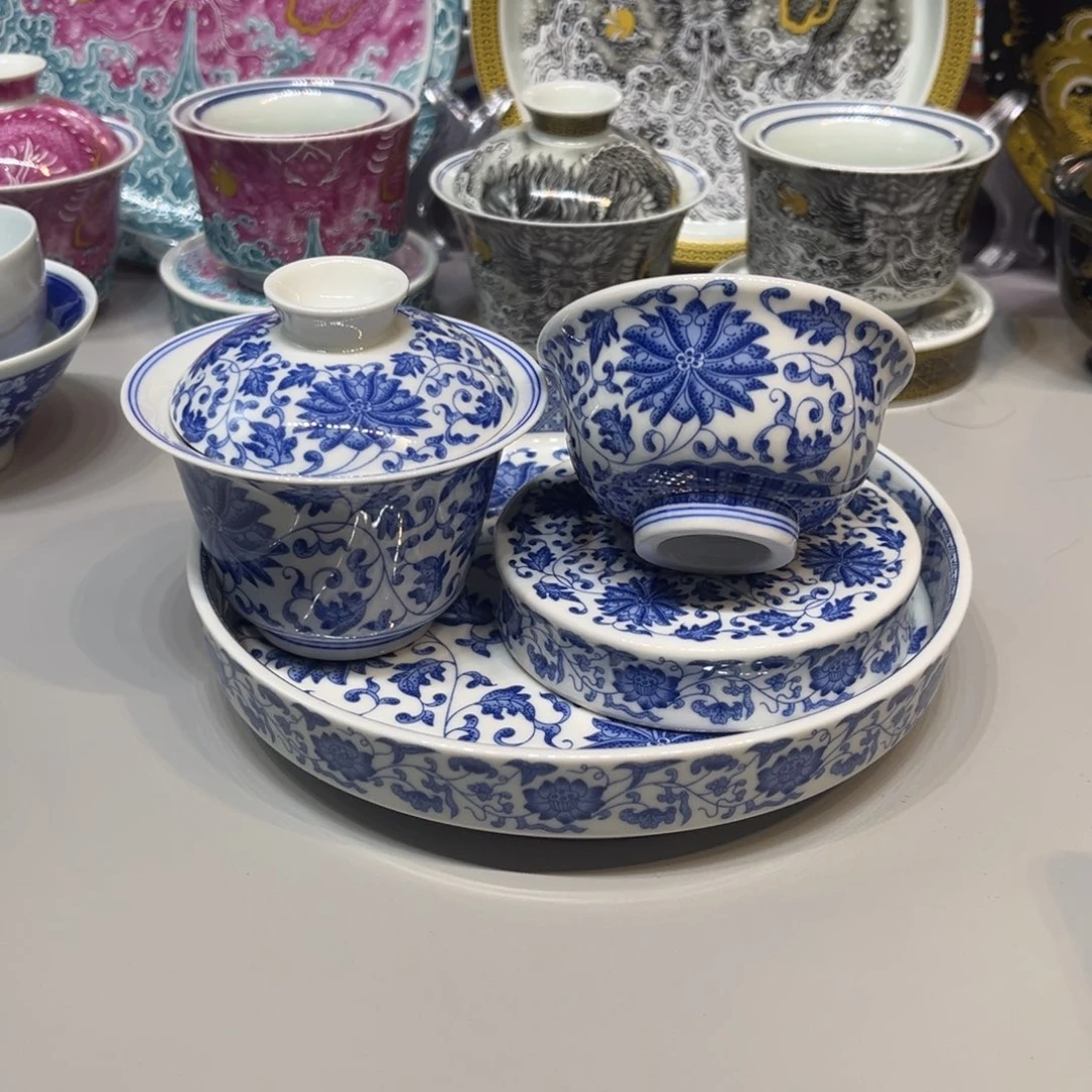 瓷片景德镇瓷器研究中心主任