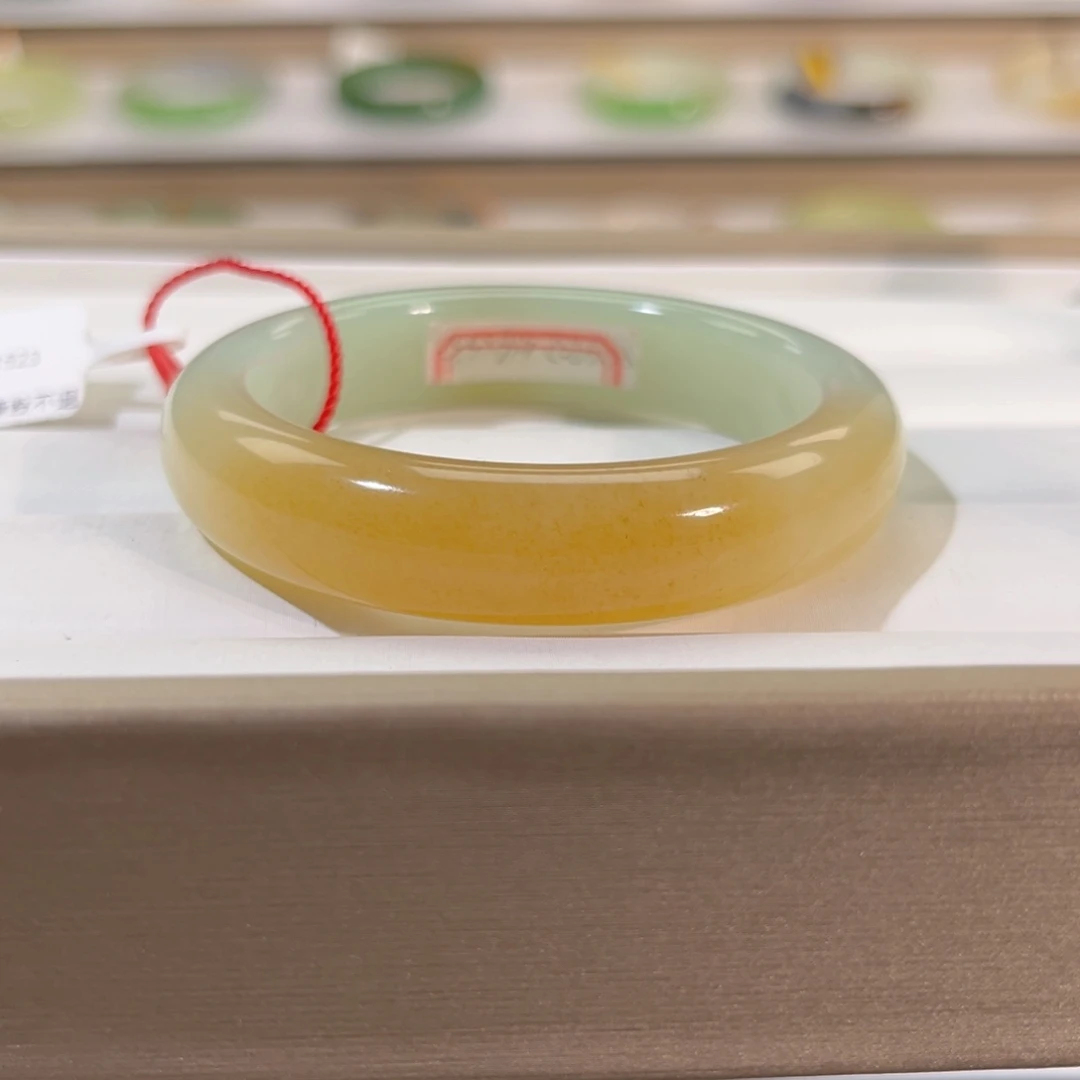 和田玉未镶嵌手镯特色糖翠