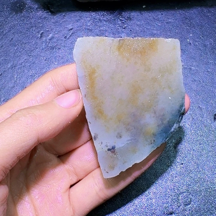 未镶嵌和田玉(糖玉)珠宝半成品