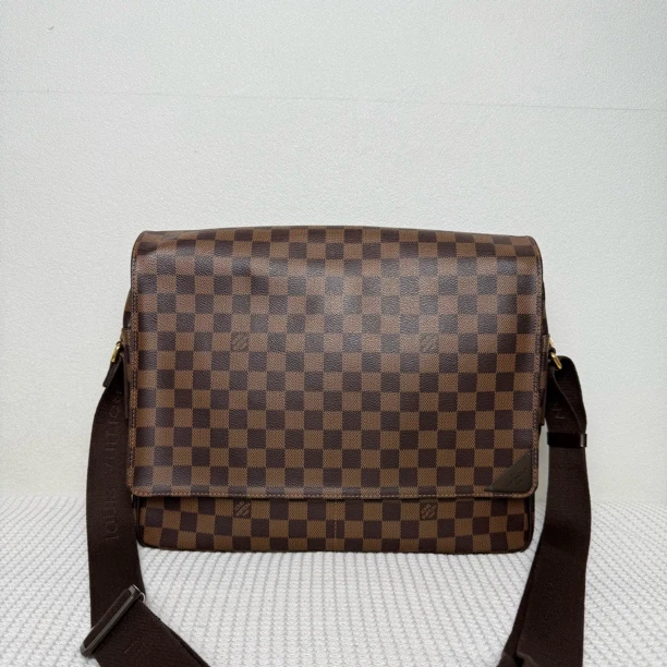 99新 LouisVuitton/路易威登 97新/5674时尚棕棋盘格大号邮差包