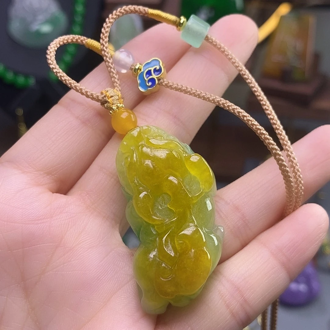 吊坠(赠链)未镶嵌翡翠