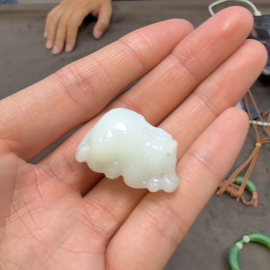 和田玉未镶嵌颈饰14残暴哥代购不退