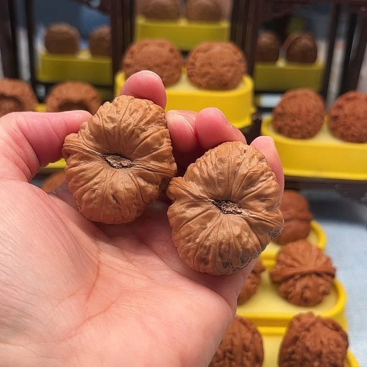 L***.吊坠文玩核桃666888