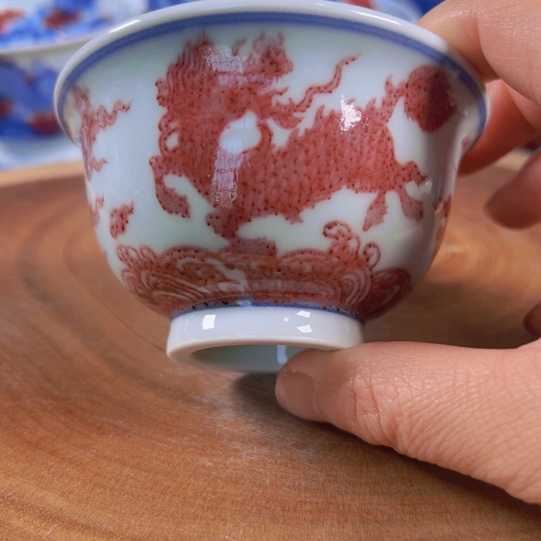 原矿釉里红麒麟压手杯