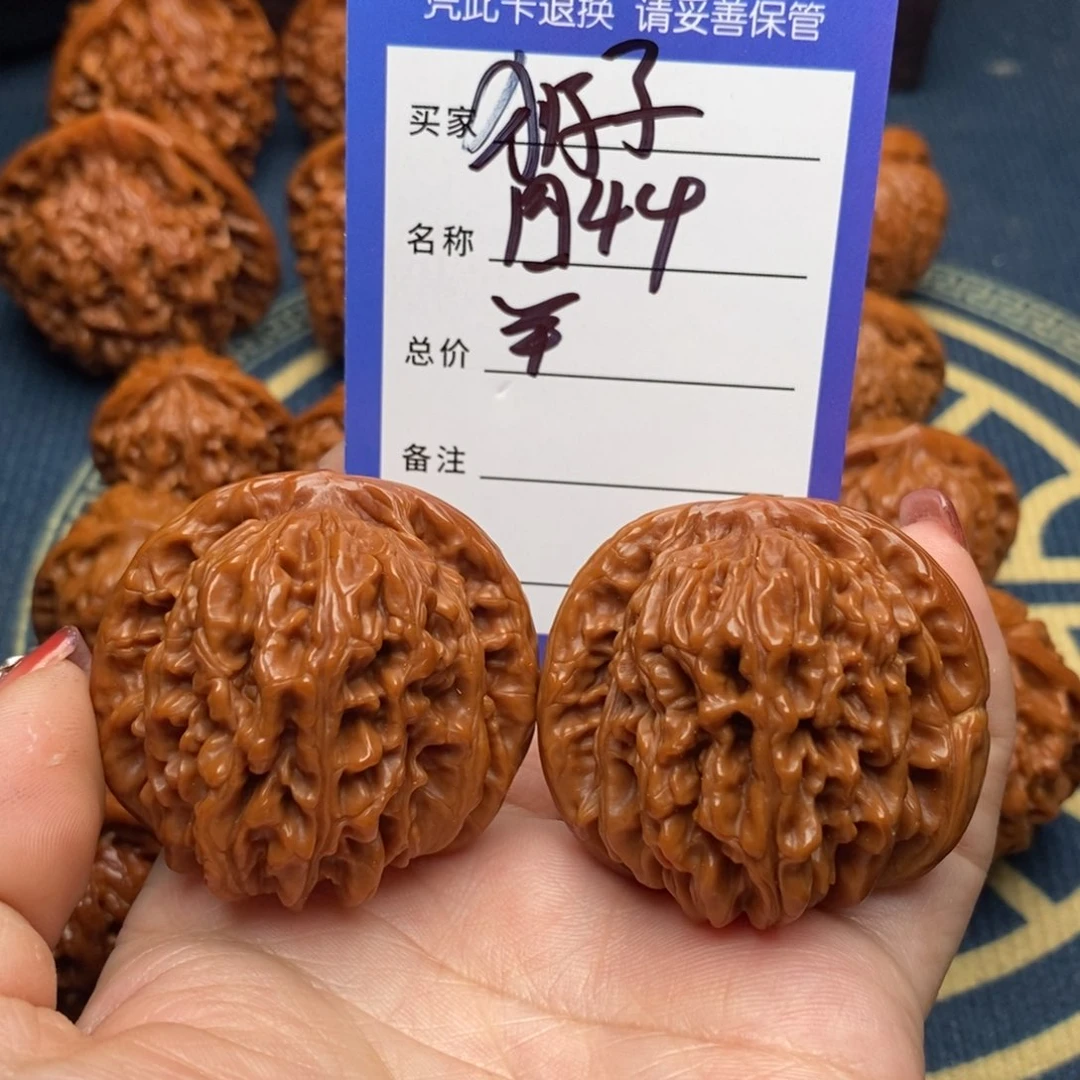 文玩核桃吊坠狮****璀四座楼44