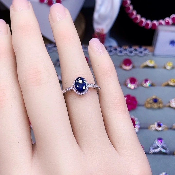 银S925镶嵌戒指蓝宝石