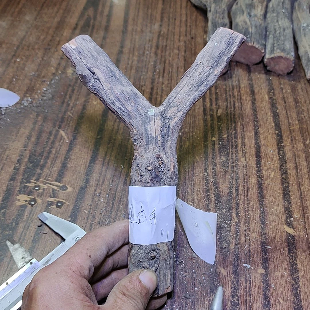 小***手火琉璃原杈，不保沉水，慎拍！