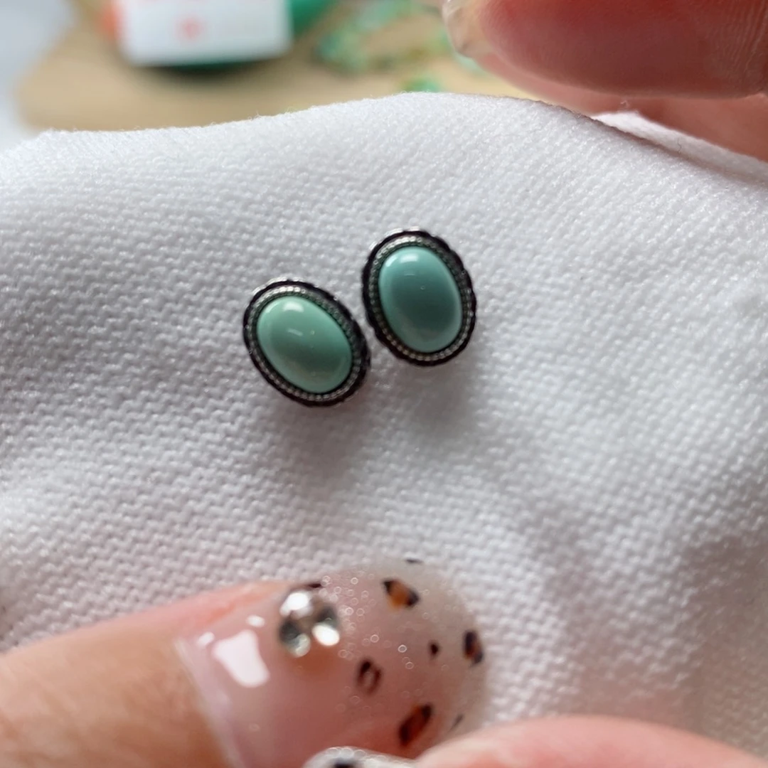 绿松石颈饰未镶嵌捷*