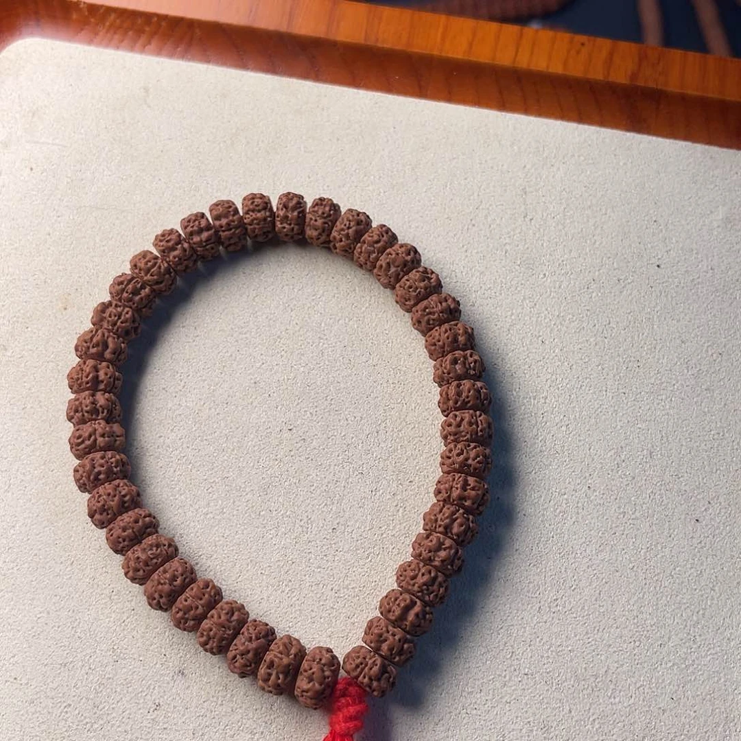 金刚菩提把件1.0老树龙切