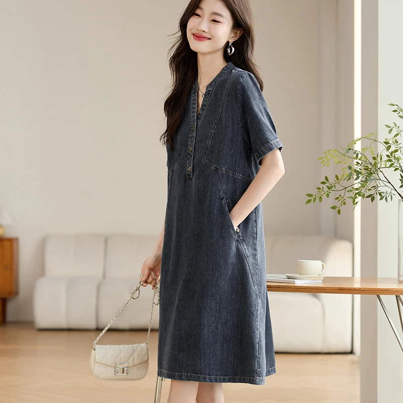 牛仔连衣裙女夏季薄款2025新款爆款宽松遮肚休闲复古气质妈妈裙子