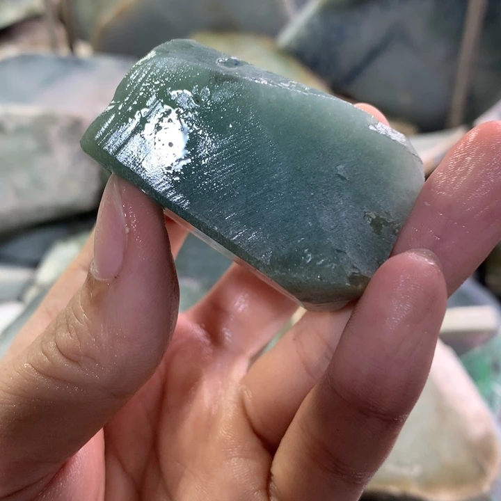 翡翠裸石1号取吊坠