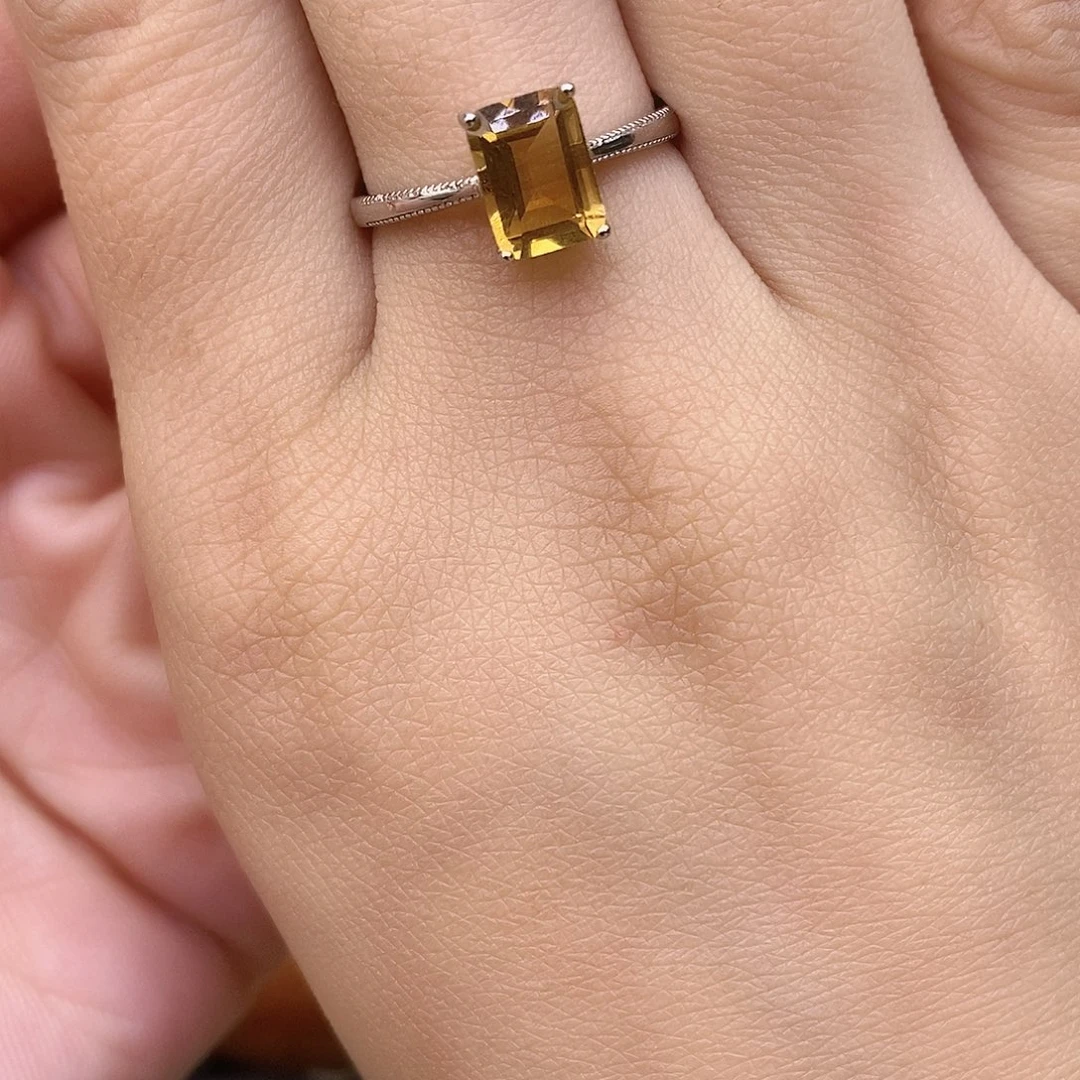 黄晶纯天然无优化黄水晶x银S925镶嵌淄****张