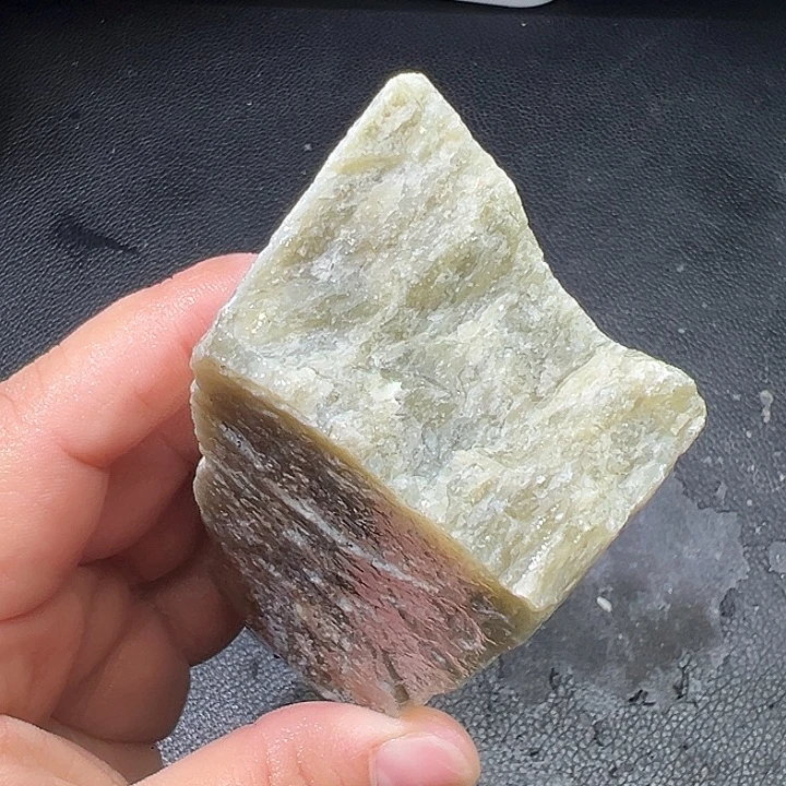 和田玉（糖玉）未镶嵌车挂