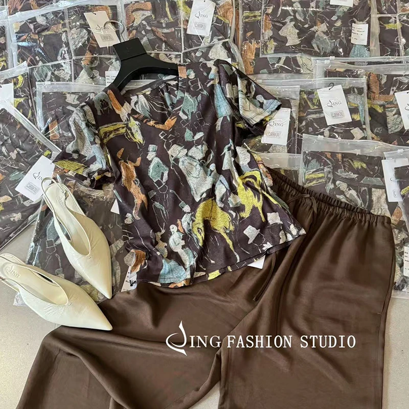 《100分纱T》夏季9081高级印花T时尚潮流小衫休闲短袖女装V领上衣