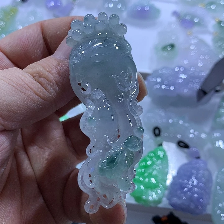 翡翠未镶嵌颈饰天然翡翠A货吊坠